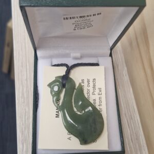 GC052 Pounamu Manaia Pendant